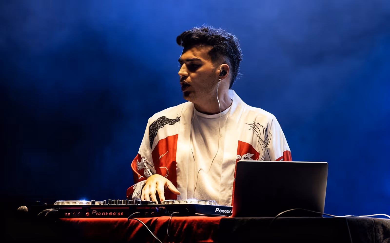 DJ Mehmet Taş 90'lar 2000'ler Türkçe Pop Gecesi